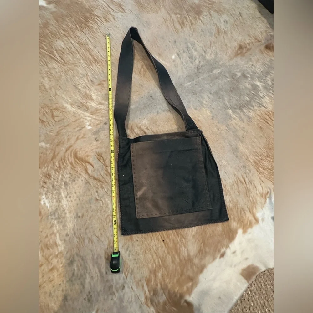 Brown Leather unisex cross body bag by Muxo - Picture 3 of 12